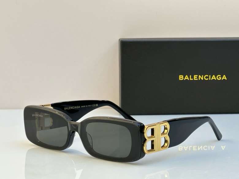 Picture of Balenciga Sunglasses _SKUfw55481386fw